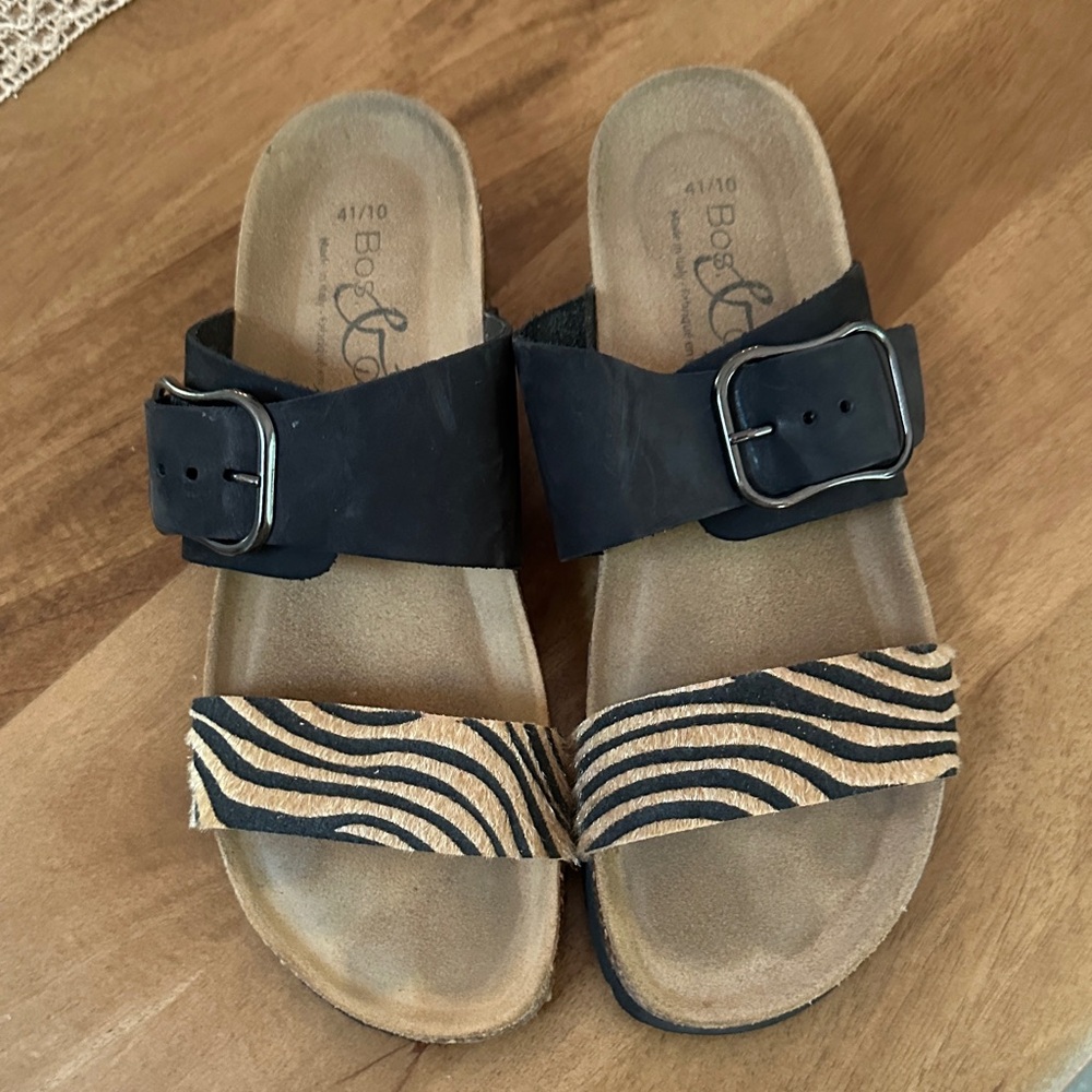 Bos. & Co. Black and Striped Slide Sandals